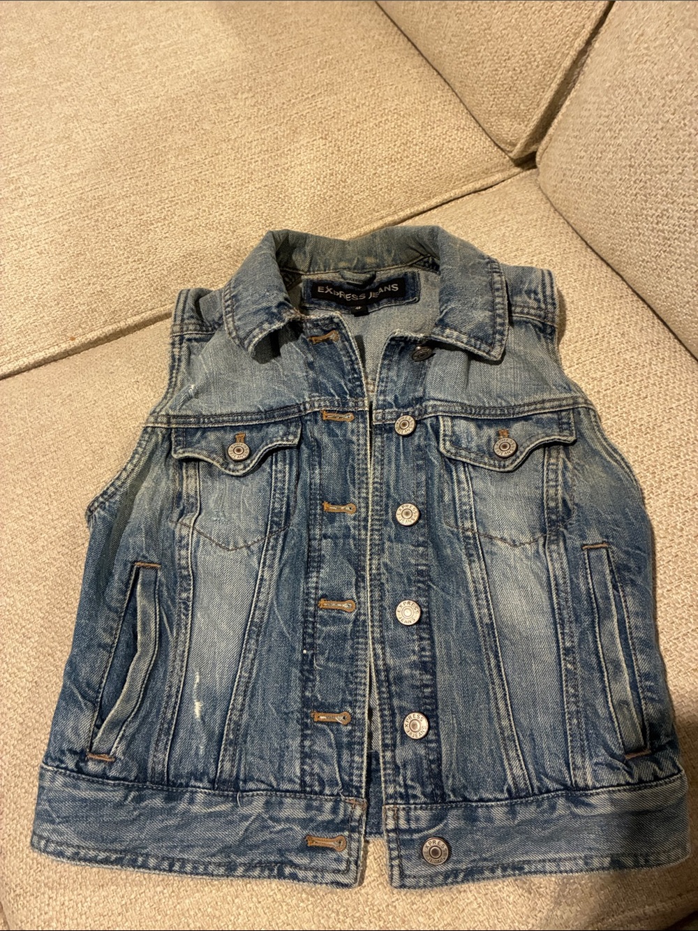 Express Jeans  Denim Vest in Faded Blue Wash